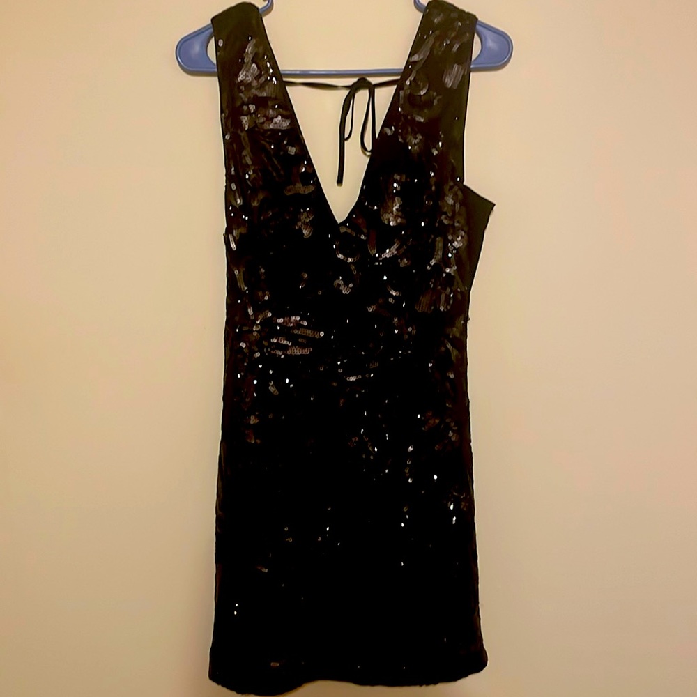 Sz 6 black Bebe dress embroidered with sequins in floral pattern